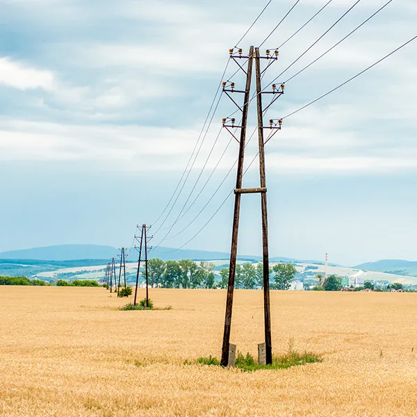 Slupy i linie energetyczne napowietrzne 01